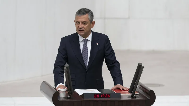 Özgür Özel çerçeve yasaya neden “evet” dediğini anlattı