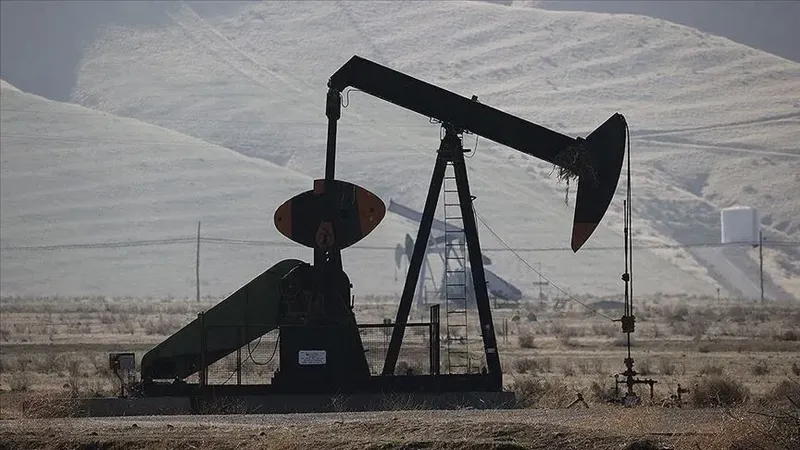 Brent petrol 88,85 dolara geriledi: Arz endişeleri hafifledi