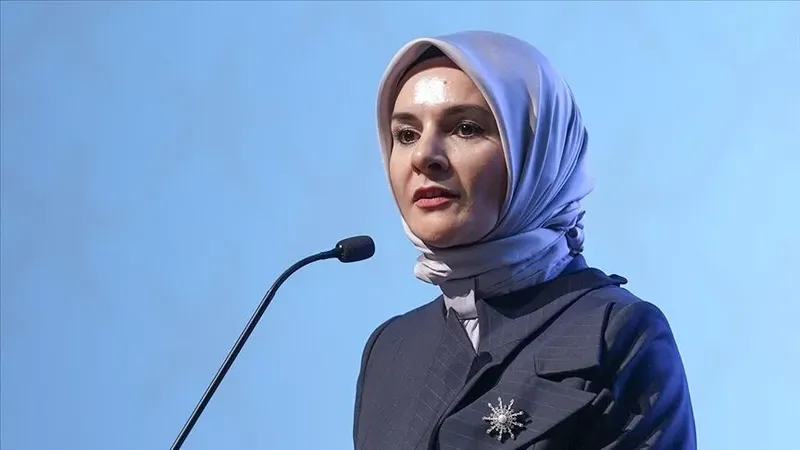 Göktaş, 'İlk Öğretmenim Ailem' ile aile hayatını destekliyor