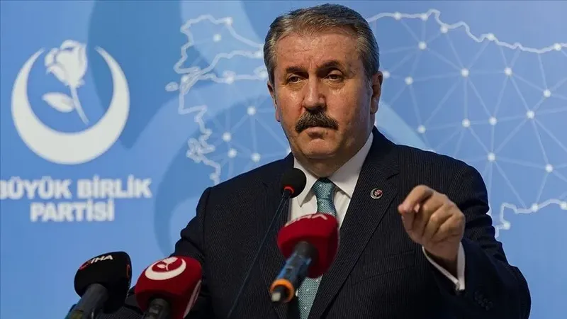 Mustafa Destici: Soykırımcı zihniyet Türkiye'yi tehdit edemez