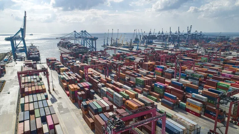 Kocaeli ihracatta gerilerken, İstanbul liderliği sürdürdü