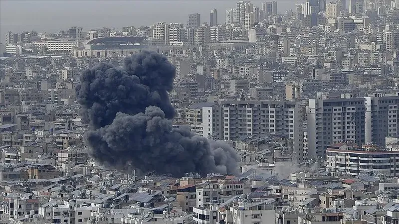 İsrail savaş uçakları Lübnan'ı bombaladı