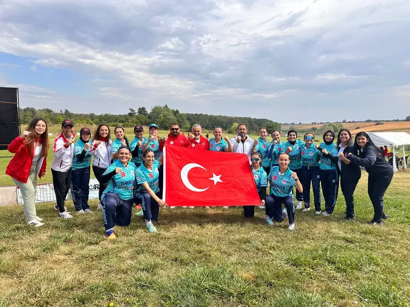 Kadın Kriket Milli Takımı Avrupa Kıta Kupası'nda şampiyon