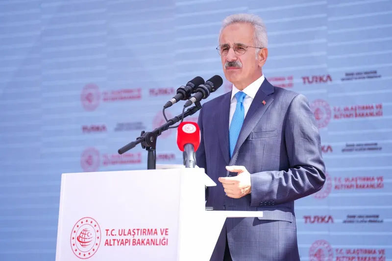 Yapay zeka ile donatılan muayene merkezi hizmete başladı