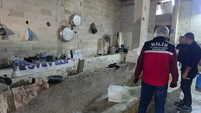 Kilis’te peynir imalathanesinde hijyen skandalı