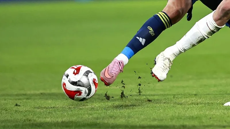 Futbolda haftanın programı belli oldu: Derbi haftası başlıyor