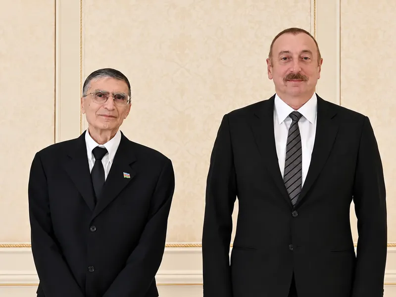 Aziz Sancar'a Azerbaycan'dan Şöhret nişanı