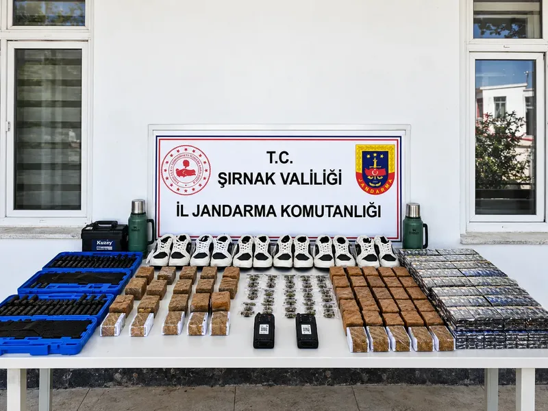 Şırnak'ta kaçak ürün ve uyuşturucu operasyonu