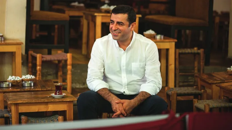 DEM Parti’de Demirtaş kulisi: Eş genel başkanlığa aday olabilir