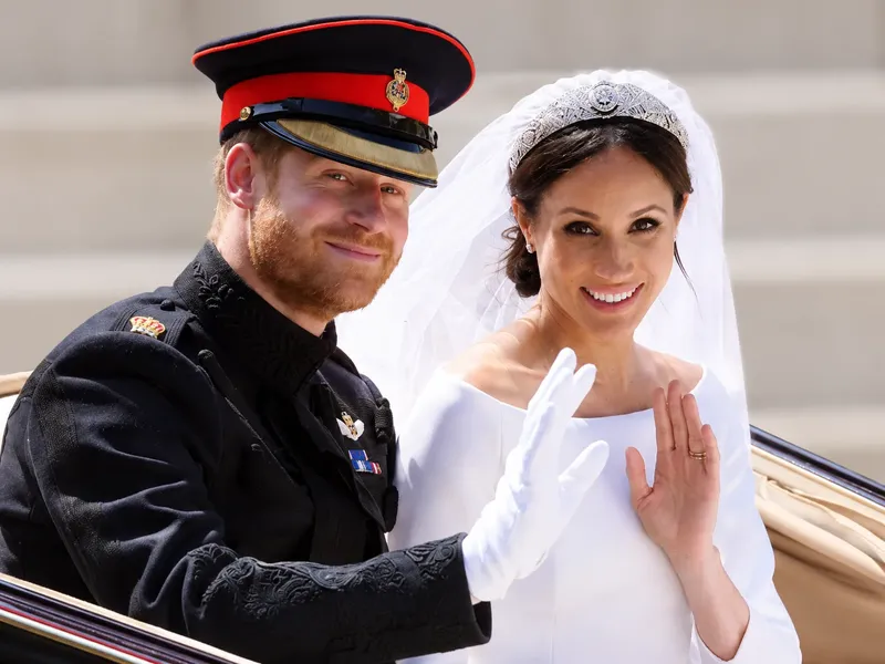 Harry ve Meghan’a saraydan soğuk duş: Resmi yazışmalar değişti