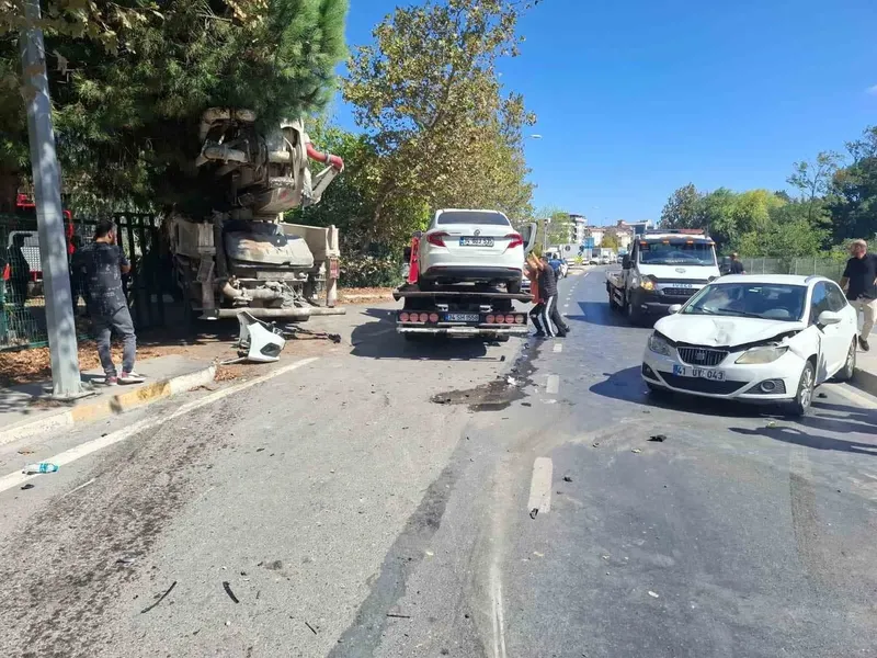 Sancaktepe’de beton pompa aracı dehşet saçtı: 5 yaralı