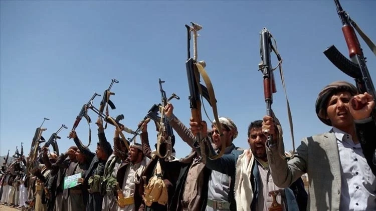 Yemen'de gerilim tırmanıyor! Husiler BM'ye ait 8 araca el koydu