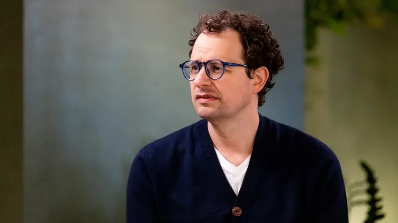 Anthropic CEO'sundan çarpıcı yapay zekâ uyarısı: “6-12 ay içinde tüm interneti ele geçirebilir”