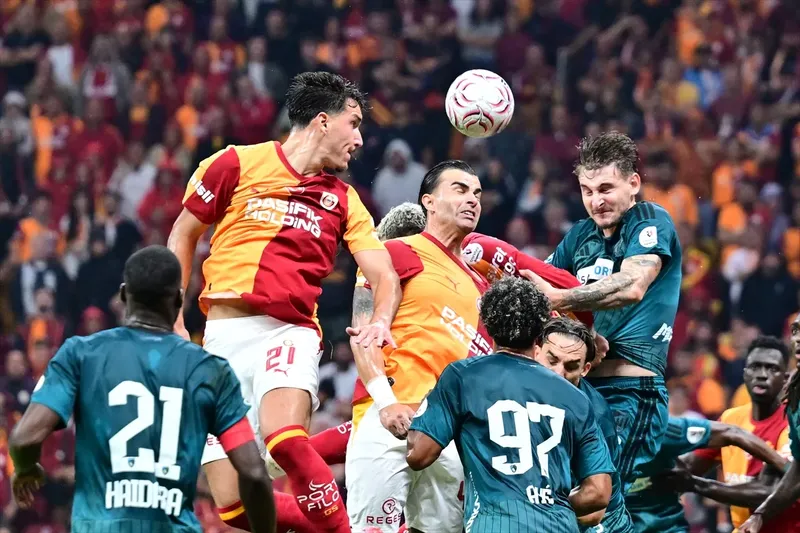 RAMS Park'ta gol sesi çıkmadı! Galatasaray-Kocaelispor maçında ilk yarı bitti