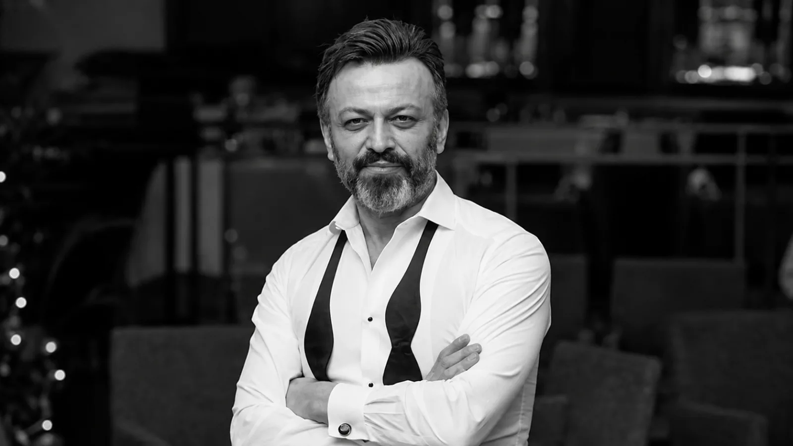 Oyuncu Serhat Mustafa Kılıç’tan acı haber: Evinde ölü bulundu
